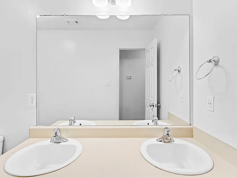 8352 Preakness Ct — Photo 34