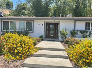 20546 Miranda Pl, Woodland Hills, CA 91367