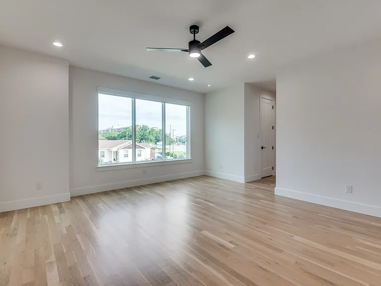 2805 Cherrywood Ave — Photo 13