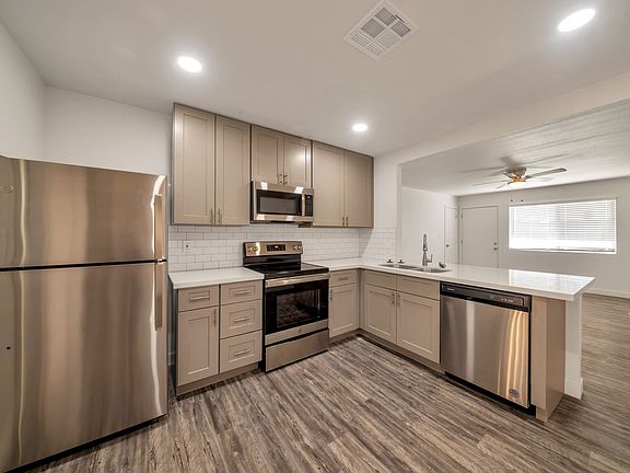 5th image of 47 N Horne #230