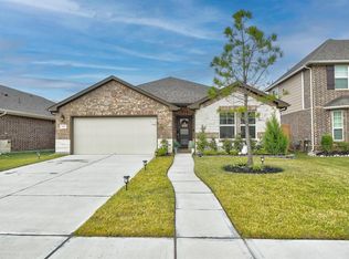 2433 Bear Creek Dr, Iowa Colony, TX 77583
