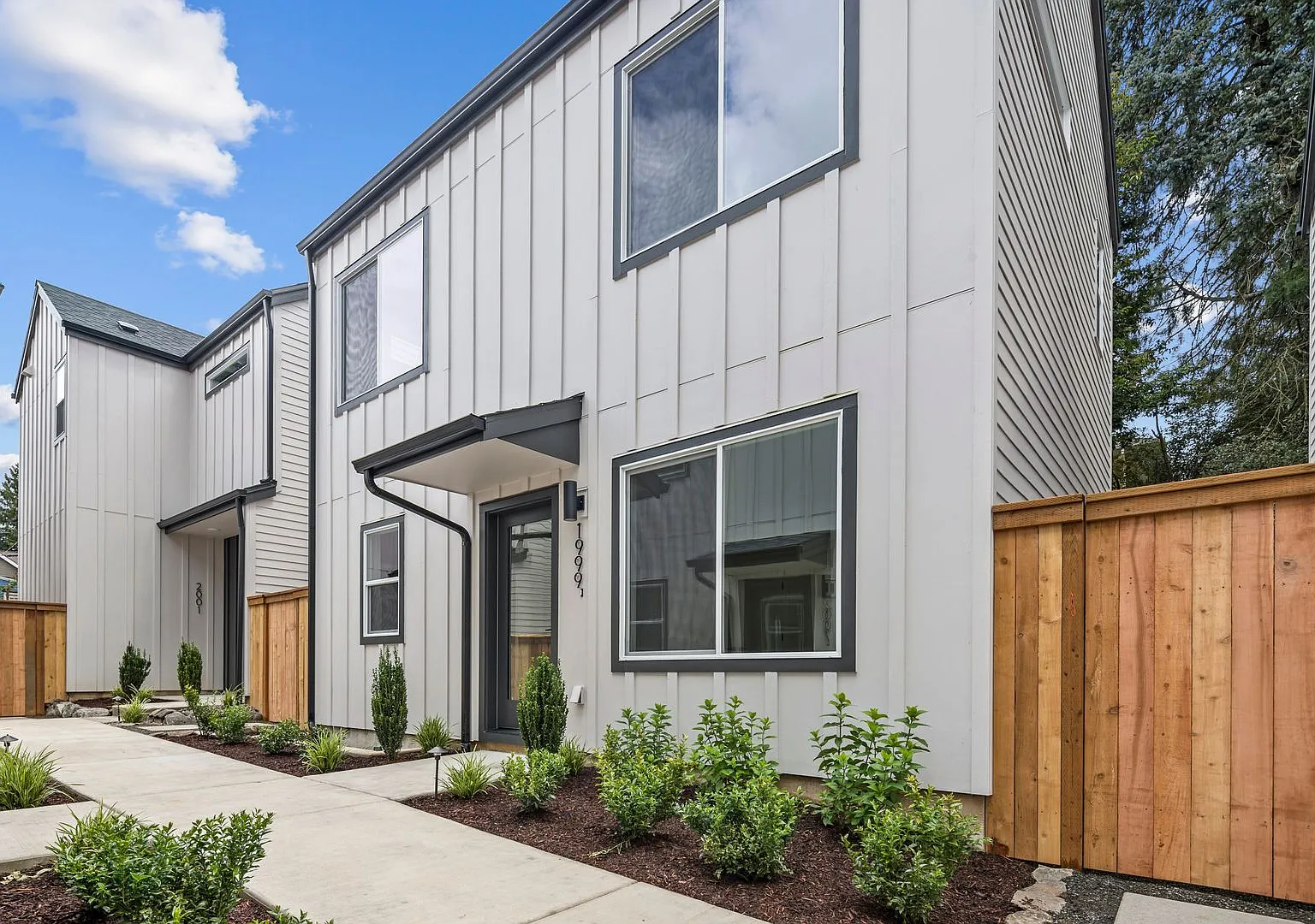 Modern South Portland Living | Beautifully Designed Home in a Prime Location - Available Now! — Photo 1
