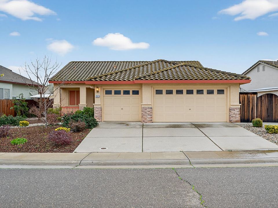 1st image of 7971 Kelvedon Way