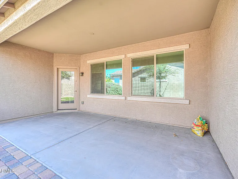 19732 N Flamingo Rd — Photo 44