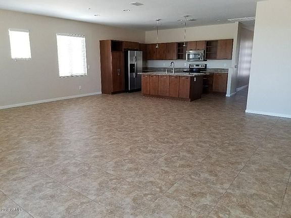 3rd image of 1640 E Dubois Ave