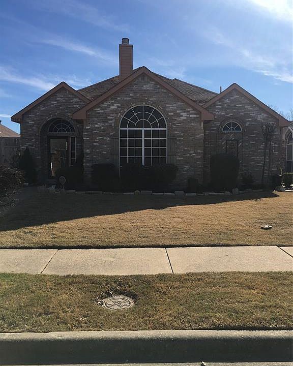 1st image of 3308 Briar Ln