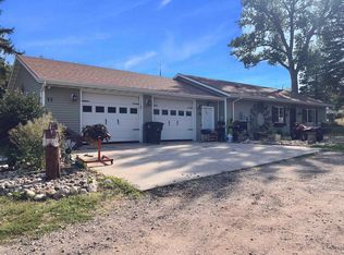 11 Main St, Carpio, ND 58725