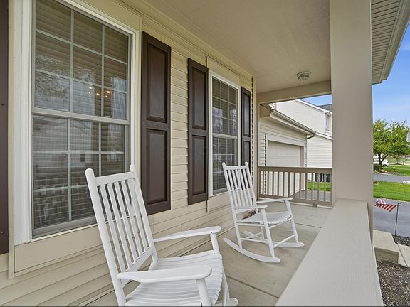 5th image of 487 Mill Wind Dr