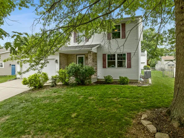 1303 Kenneth Dr, Bloomington, IL 61704
