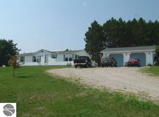 4990 Sparling Rd, Kingsley, MI 49649