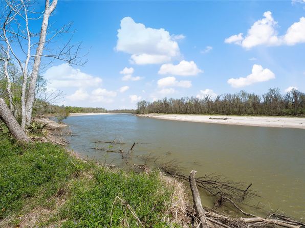 551 Private Road 643a, Dayton, TX 77535