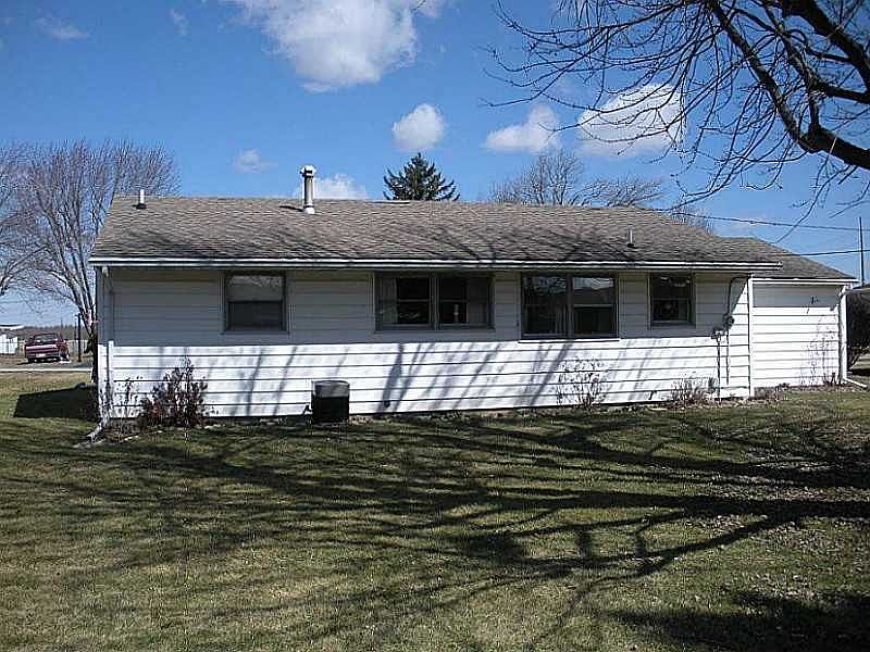 2nd image of 511 Thomas Ave