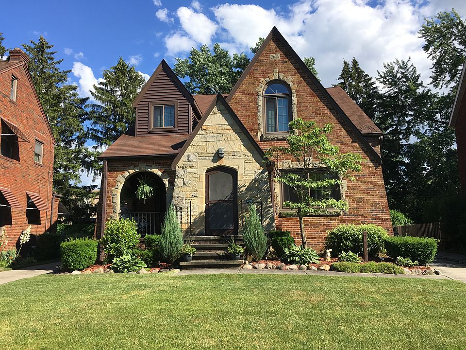 English Bungalow