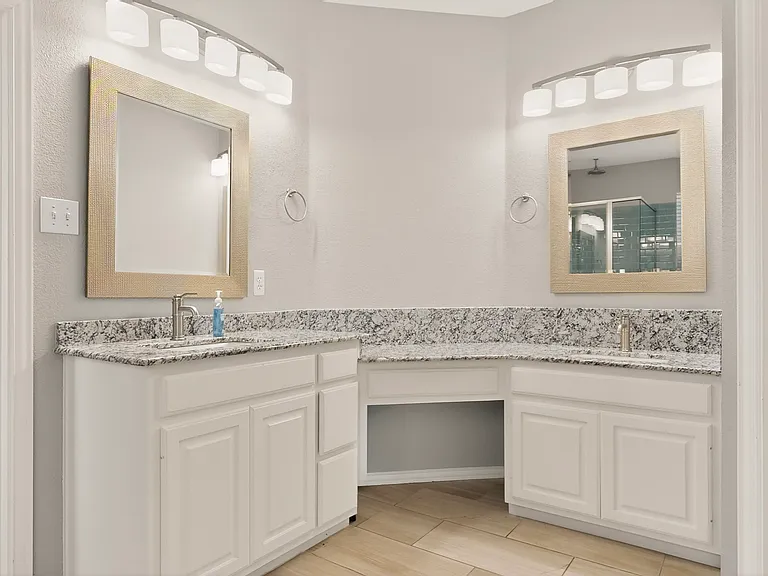 3513 San Paula Dr — Photo 29