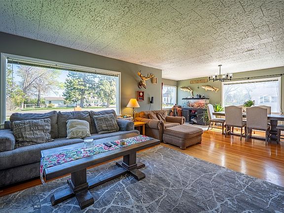 5th image of 7915 Churchill Rd