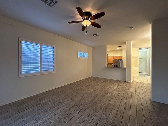 3rd image of 5102 N Pinnacle Point Dr