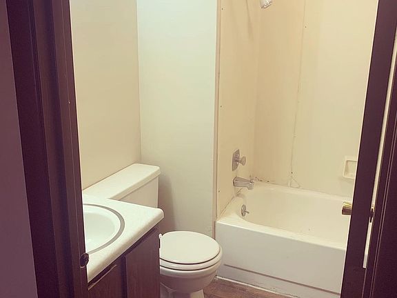 4th image of 2400 McFarland Dr #C205