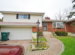 2496 Westwood Northern Blvd, Cincinnati, OH 45211