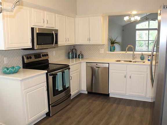 4th image of 14410 Pelican Bay Ct