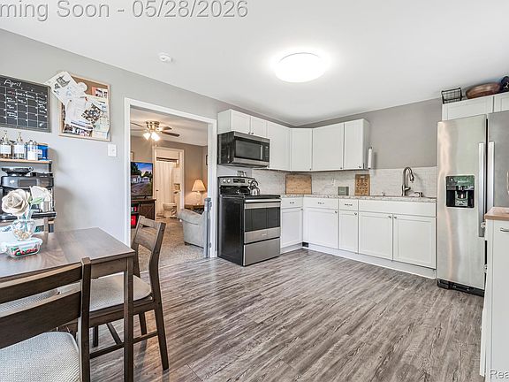 5th image of 4431 E Mount Morris Rd