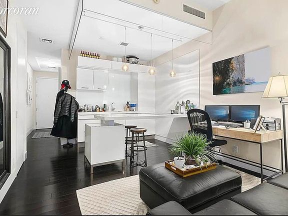 4th image of 111 Fulton St APT 422