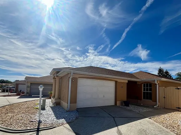 1112 Ricardo Ave, Lady Lake, FL 32159