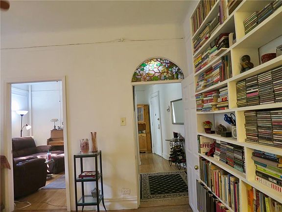 3rd image of 170 Claremont Ave APT 10