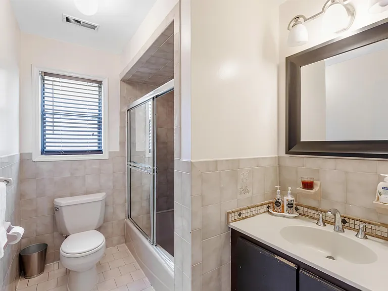 6405 Liberty Ave #5J — Photo 12