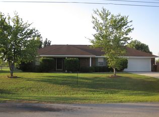 215 Countrywood Ct, Harvest, AL 35749