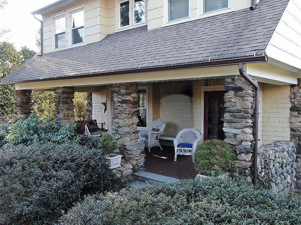 Front Entrance & Porch