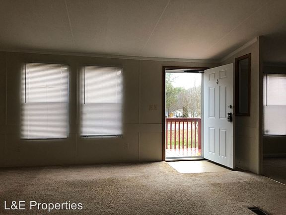 3rd image of 245 Kem Ln
