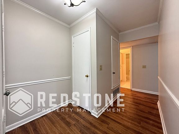 5th image of 136 Westview Dr