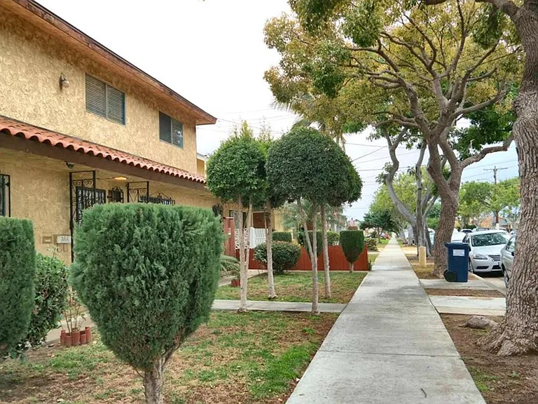 12118 Ramona Ave #E — Photo 12