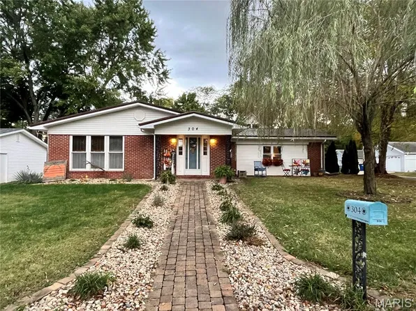 304 Edna Ln, Sparta, IL 62286