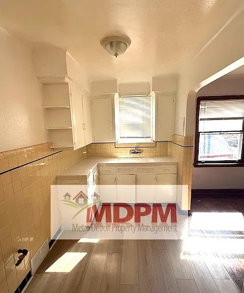 14150 Fairmount Dr #2 — Photo 2