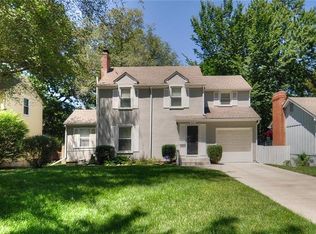 8626 Hiawatha Rd, Kansas City, MO 64114