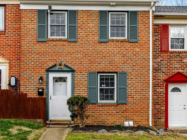 122 Janney Ct, Fredericksburg, VA 22408