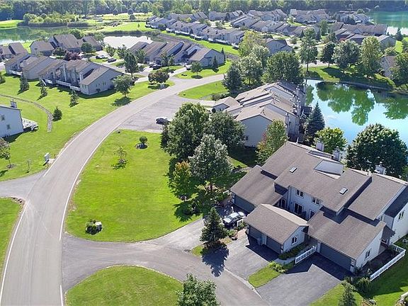 4th image of 345 Summerhaven Dr N