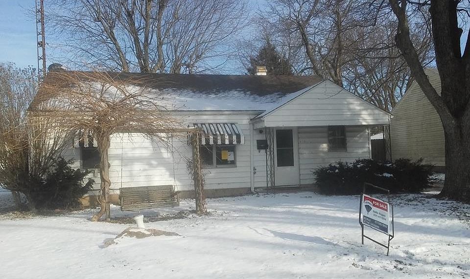 1st image of 3232 S Southwest Dr