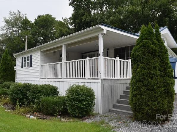 171 Pike Point, Waynesville, NC 28785