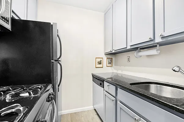 Rented by Compass | media 5