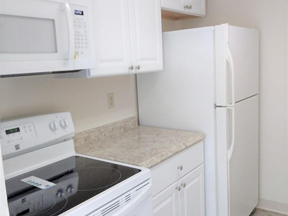 3rd image of 10725 Myers Way S #A