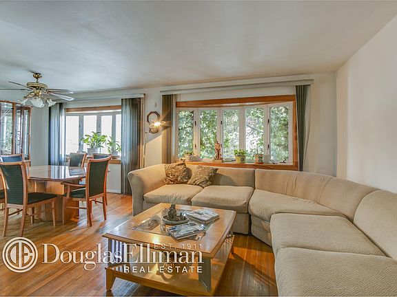 2nd image of 4325 Auburndale Ln