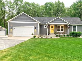 3128 S Hilton Park Rd, Fruitport, MI 49415