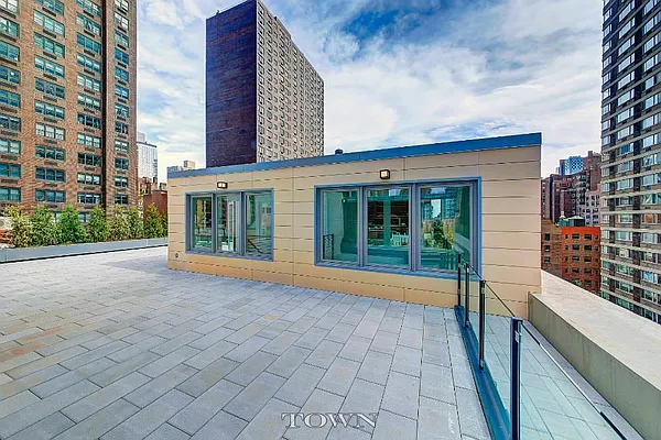 Rented by Town Residential | media 18