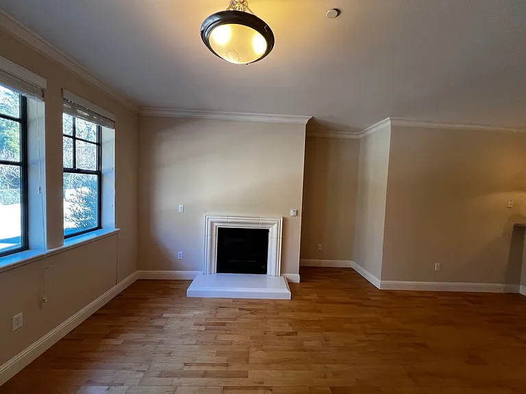 300 Laguna Honda Blvd — Photo 32