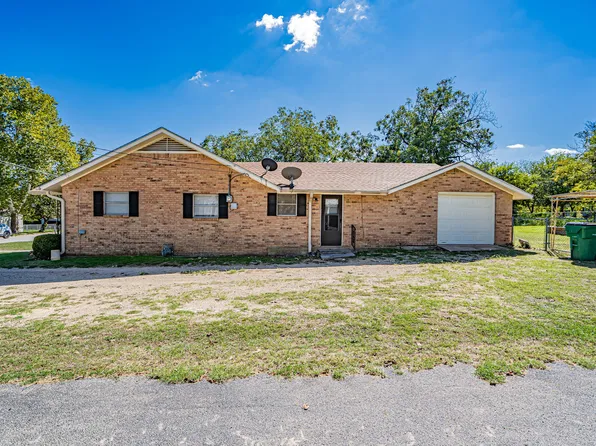 610 N Camden St, Dublin, TX 76446