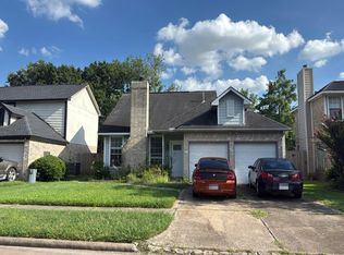 8015 Summer Trail Dr, Houston, TX 77040