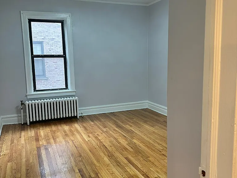 204 Berkely — Photo 10