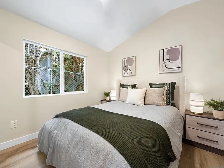 5515 Lauretta St — Photo 11